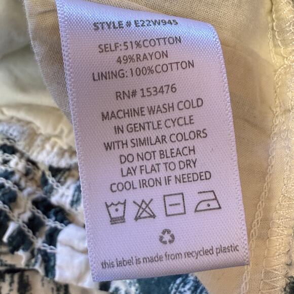 Evereve Shirred Waist w/Tie Wrap Top in the Carson Style Size XL - Picture 10 of 12